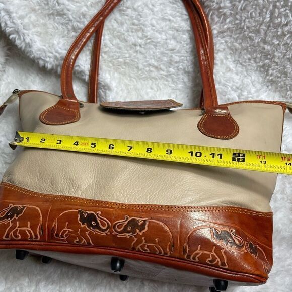 Beauty from Ashes leather shoulder bag made in SirLanka khaki & Tan tool prints - Picture 11 of 14